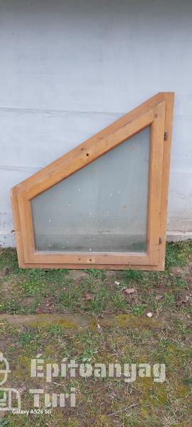 Eladó Fa ablak.
