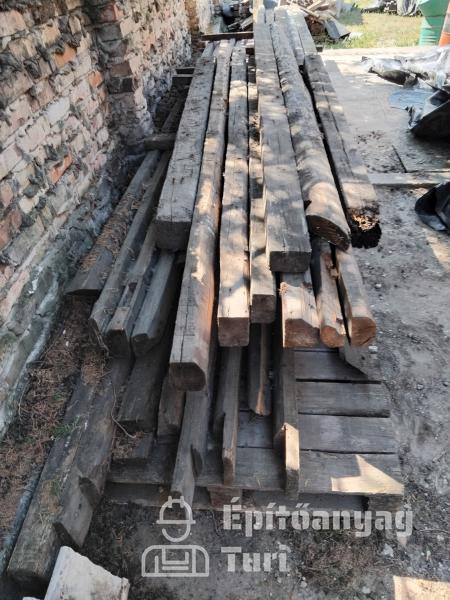 Bontott tető gerenda