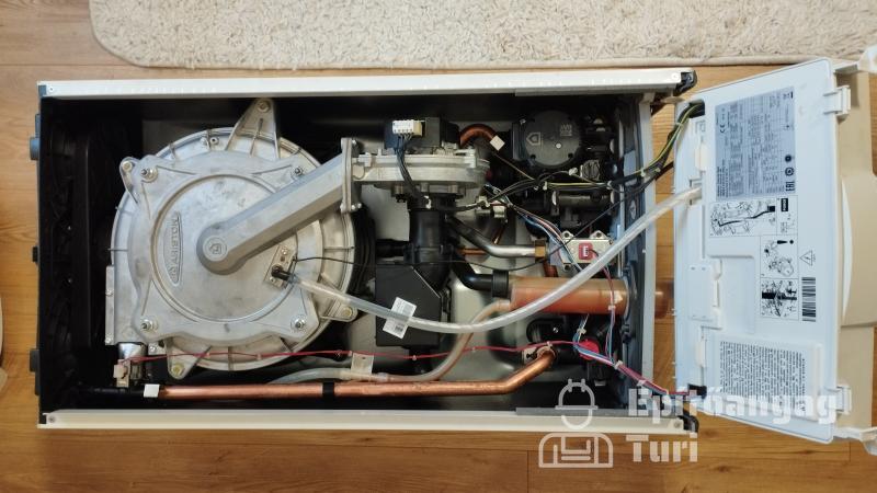 Ariston Genus One System 24 kW kondenzációs kazán rendszer