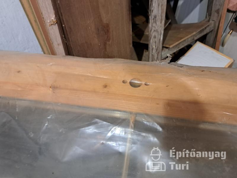 120 x 60 cm méretű DUFA  fa bukó ablak