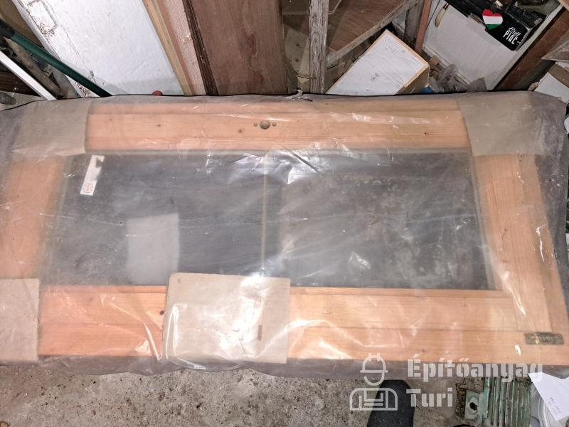 120 x 60 cm méretű DUFA  fa bukó ablak