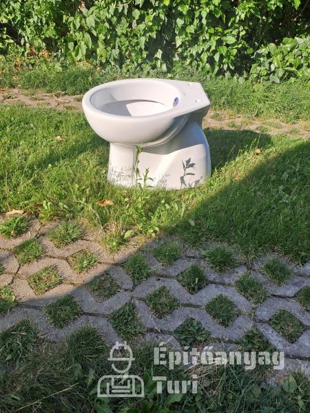 Fénystabil műanyag  hullámpala   szerelési  eszközökkel  kiegészítve              észítve