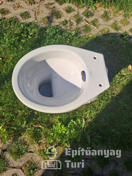 Fénystabil műanyag  hullámpala   szerelési  eszközökkel  kiegészítve              észítve