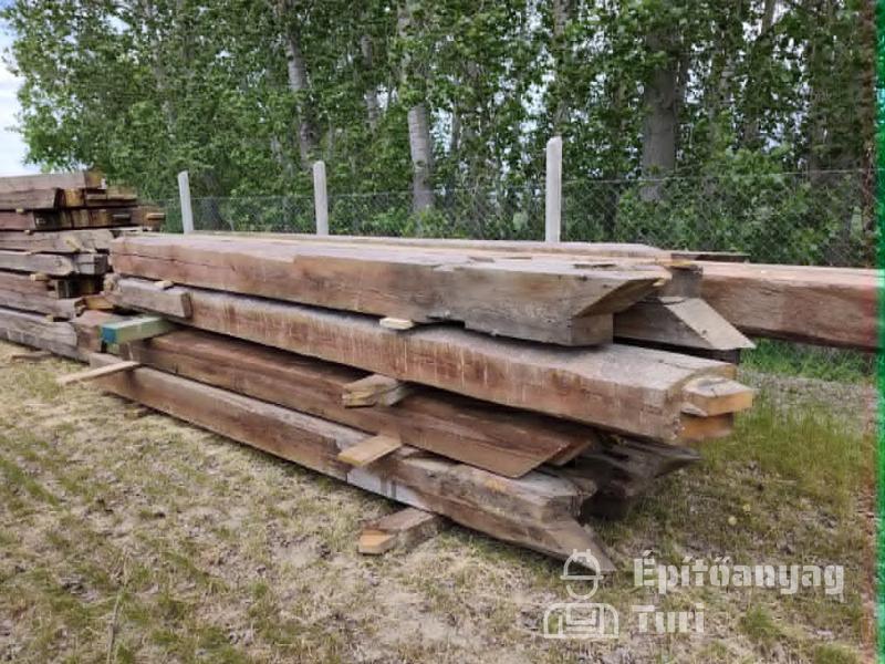 Bontott faanyag vörösfenyő